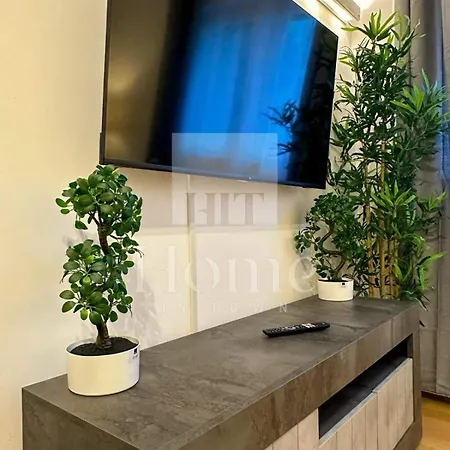 Apartment In Town - - Porta Nuova District Milan
