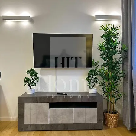 In Town - Porta Nuova District Apartment Mailand